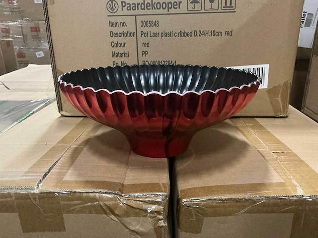 Parti pot laar plastic ribbed d24/h10cm red (120x) - afbeelding 1 van  5