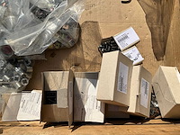 Partij - bouw- en bevestigingsmateriaal - afbeelding 10 van  14