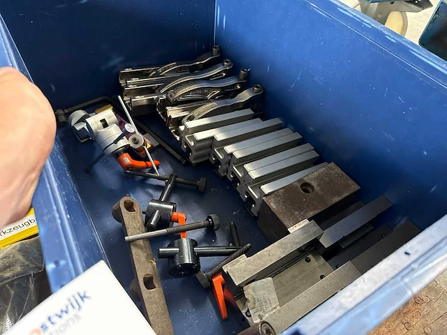 Partij - freesbank toebehoren - divers gereedschap - afbeelding 2 van  12