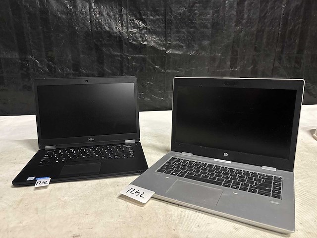 Partij - laptop (2x) - afbeelding 1 van  3