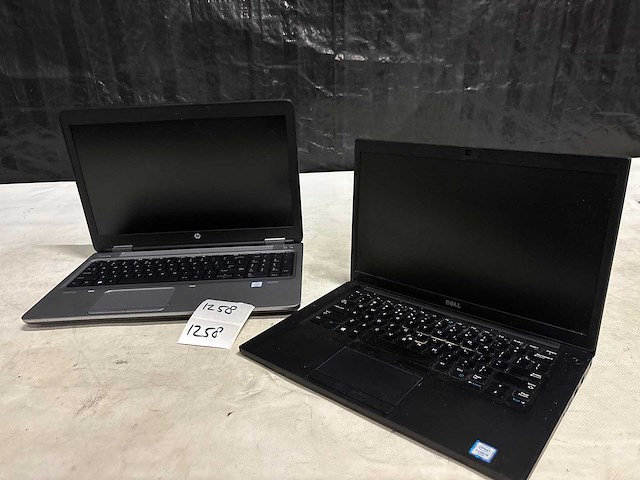 Partij - laptop (2x) - afbeelding 1 van  4