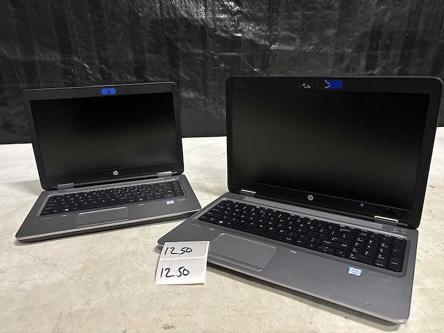 Partij - laptop (2x) - afbeelding 1 van  4