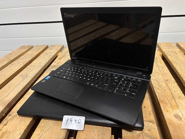 Partij - laptop (2x) - afbeelding 1 van  4