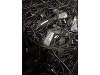 Partij - laptop laders - retourgoederen - afbeelding 2 van  5