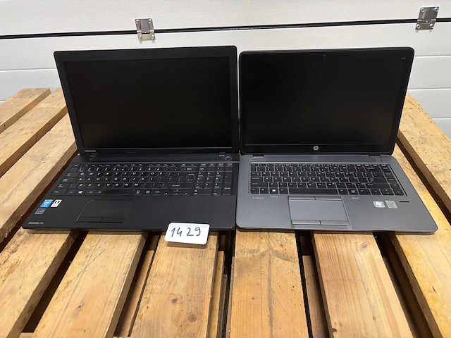 Partij - laptops (2x) - afbeelding 1 van  3