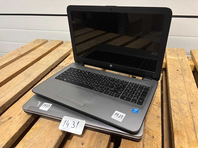 Partij - laptops (2x) - afbeelding 1 van  4
