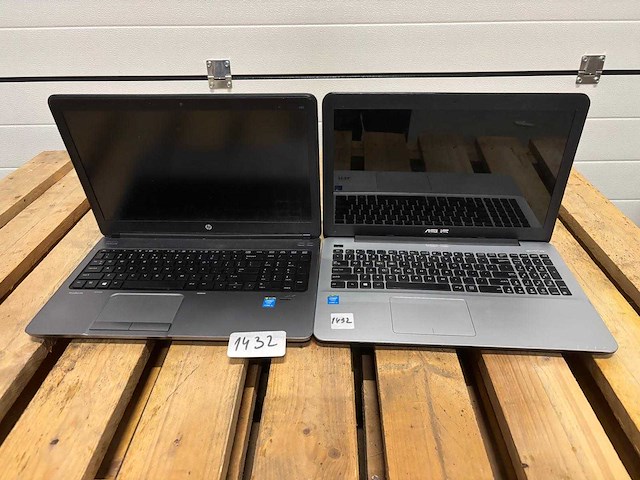 Partij - laptops (2x) - afbeelding 2 van  3