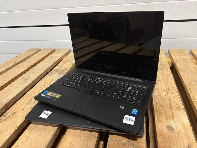 Partij - laptops (2x) - afbeelding 1 van  4