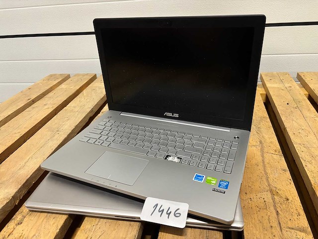 Partij - laptops (2x) - afbeelding 1 van  4