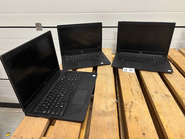 Partij - laptop's (3x) - afbeelding 3 van  4