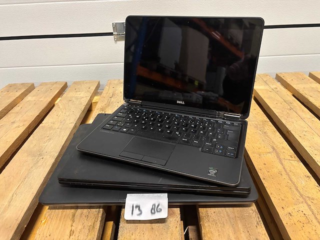 Partij - laptops (3x) - afbeelding 1 van  6