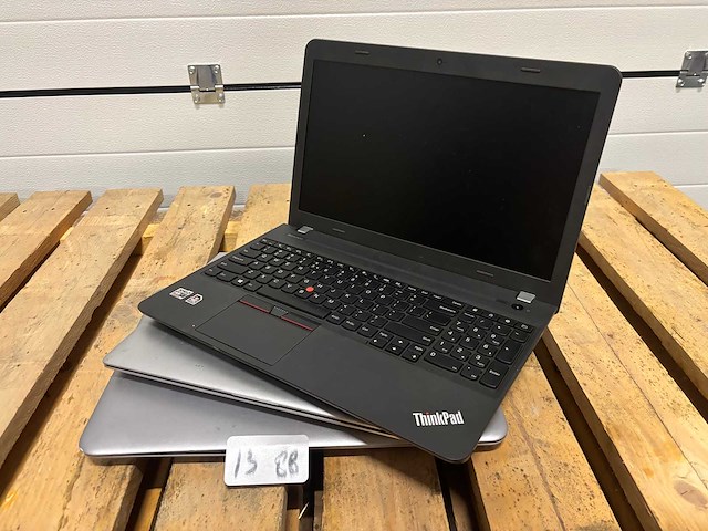 Partij - laptops (3x) - afbeelding 1 van  5