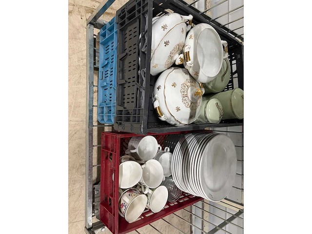 Partij - porselein - servies - afbeelding 3 van  6