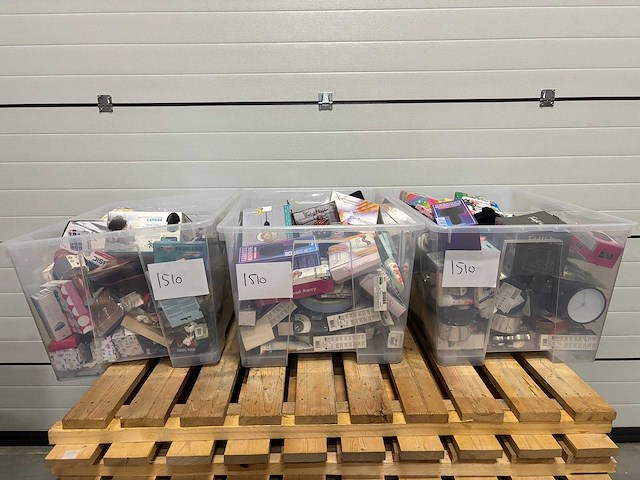 Partij - retourgoederen - afbeelding 1 van  10