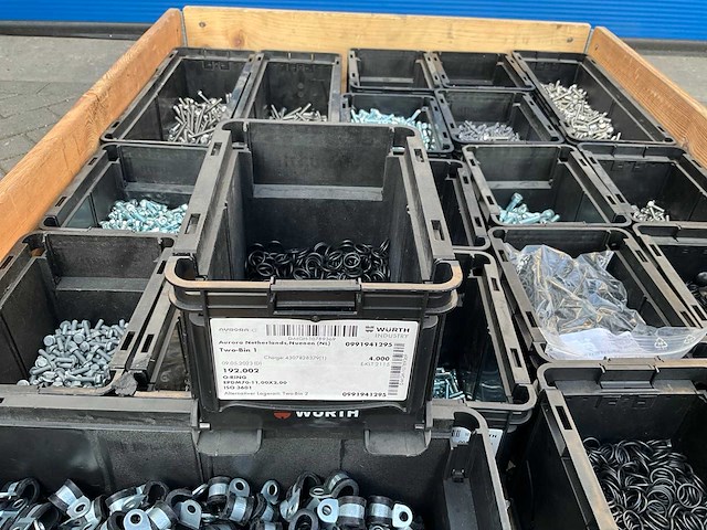 Partij - würth - bouten - moeren en bevestigingsmaterialen - afbeelding 3 van  29