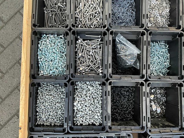 Partij - würth - bouten - moeren en bevestigingsmaterialen - afbeelding 9 van  22