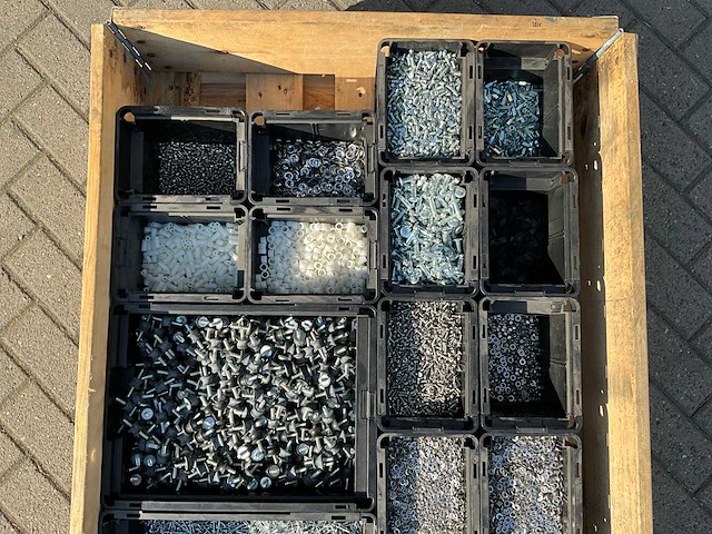 Partij - würth - bouten - moeren en bevestigingsmaterialen - afbeelding 5 van  17