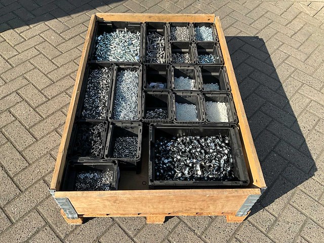 Partij - würth - bouten - moeren en bevestigingsmaterialen - afbeelding 2 van  21