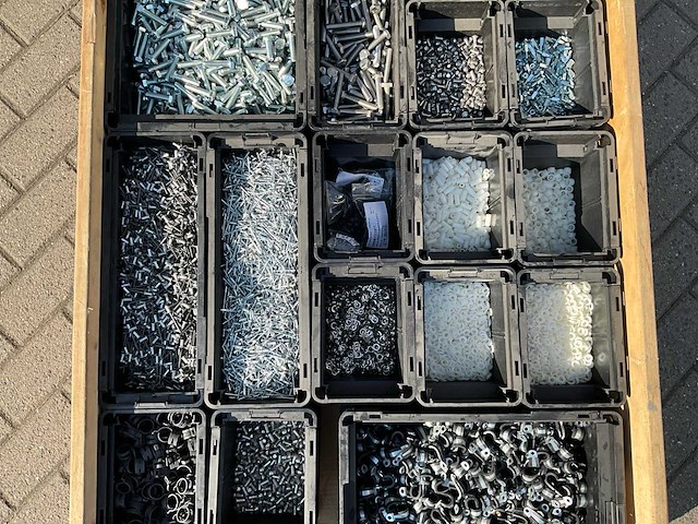 Partij - würth - bouten - moeren en bevestigingsmaterialen - afbeelding 4 van  21