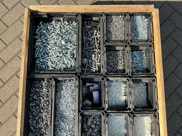 Partij - würth - bouten - moeren en bevestigingsmaterialen - afbeelding 5 van  21