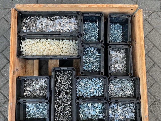 Partij - würth - bouten - moeren en bevestigingsmaterialen - afbeelding 5 van  18