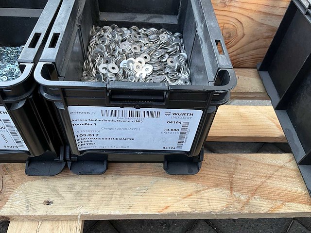 Partij - würth - bouten - moeren en bevestigingsmaterialen - afbeelding 9 van  18