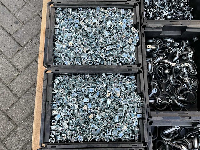 Partij - würth - bouten - moeren en bevestigingsmaterialen - afbeelding 16 van  17