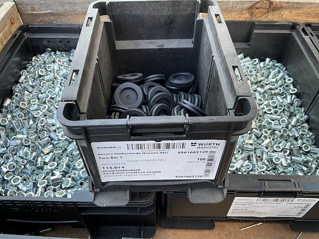 Partij - würth - bouten - moeren en bevestigingsmaterialen - afbeelding 5 van  12