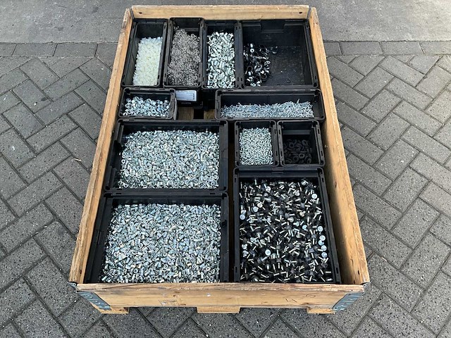 Partij - würth - bouten - moeren en bevestigingsmaterialen - afbeelding 2 van  15