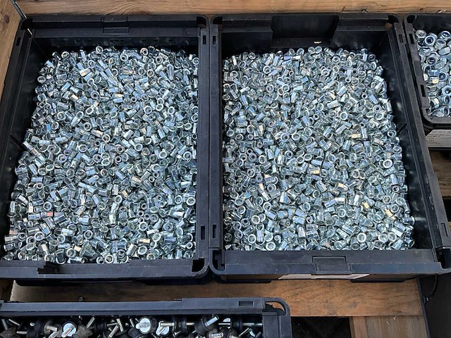 Partij - würth - bouten - moeren en bevestigingsmaterialen - afbeelding 9 van  15