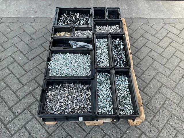 Partij - würth - bouten - moeren en bevestigingsmaterialen - afbeelding 2 van  14