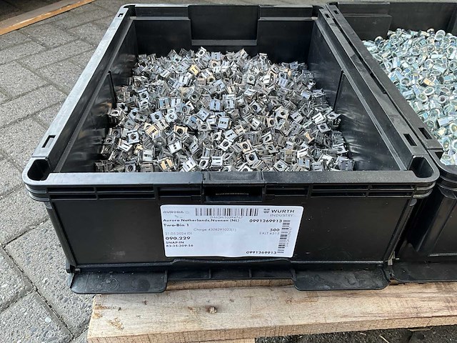 Partij - würth - bouten - moeren en bevestigingsmaterialen - afbeelding 9 van  14