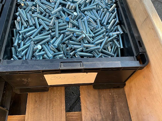 Partij - würth - bouten - moeren en bevestigingsmaterialen - afbeelding 9 van  13