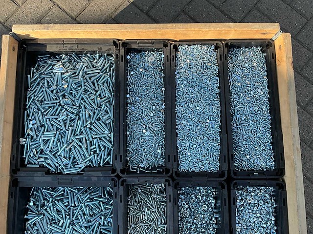 Partij - würth - bouten - moeren en bevestigingsmaterialen - afbeelding 3 van  13
