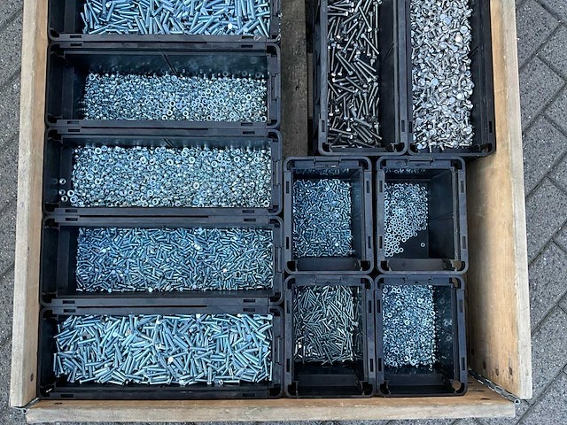 Partij - würth - bouten - moeren en bevestigingsmaterialen - afbeelding 3 van  18