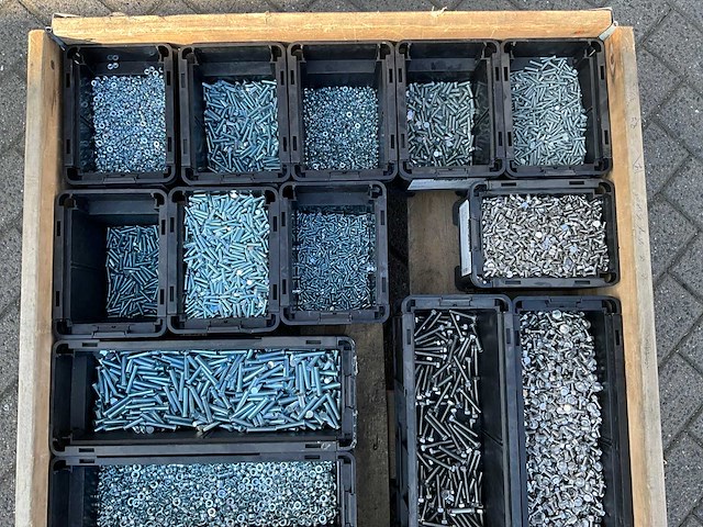 Partij - würth - bouten - moeren en bevestigingsmaterialen - afbeelding 5 van  18