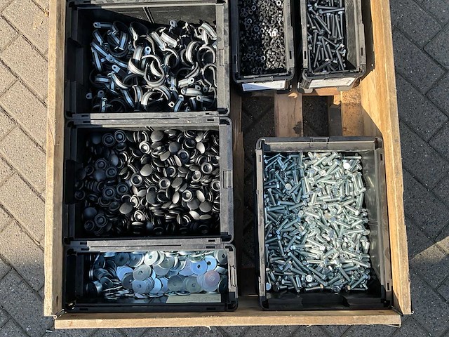Partij - würth - bouten - moeren en bevestigingsmaterialen - afbeelding 3 van  12