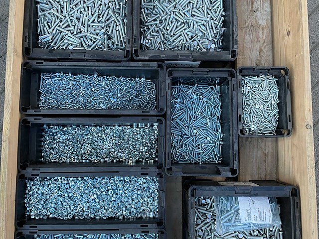 Partij - würth - bouten - moeren en bevestigingsmaterialen - afbeelding 11 van  12