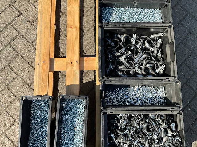 Partij - würth - bouten - moeren en bevestigingsmaterialen - afbeelding 4 van  10