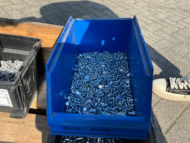 Partij - würth - bouw- en bevestigingsmateriaal - afbeelding 4 van  21