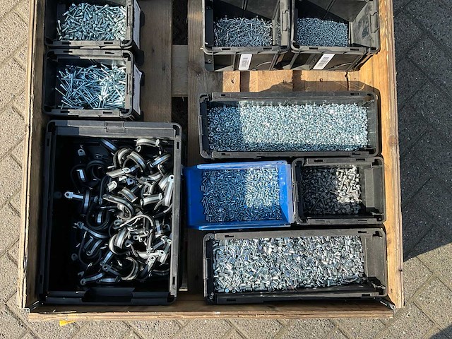 Partij - würth - bouw- en bevestigingsmateriaal - afbeelding 15 van  21