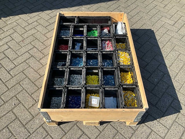 Partij - würth - zekeringen en elektrisch aansluit- en bevestigingsmateriaal - afbeelding 2 van  24