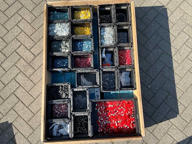 Partij - würth - zekeringen en elektrisch aansluit- en bevestigingsmateriaal - afbeelding 1 van  20