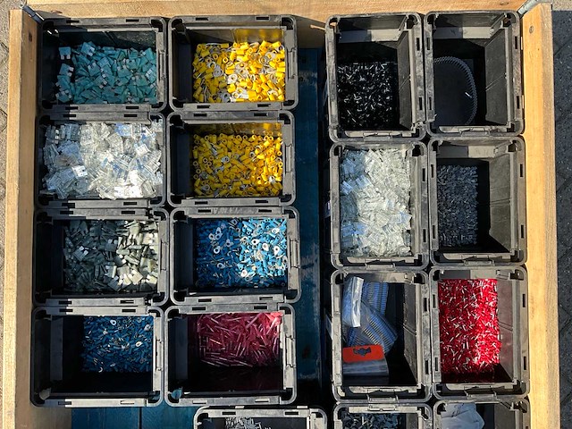 Partij - würth - zekeringen en elektrisch aansluit- en bevestigingsmateriaal - afbeelding 5 van  20