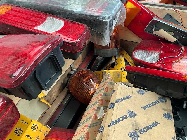 Partij- truck en trailerverlichting - afbeelding 2 van  11