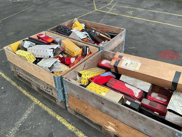 Partij- truck en trailerverlichting - afbeelding 8 van  11