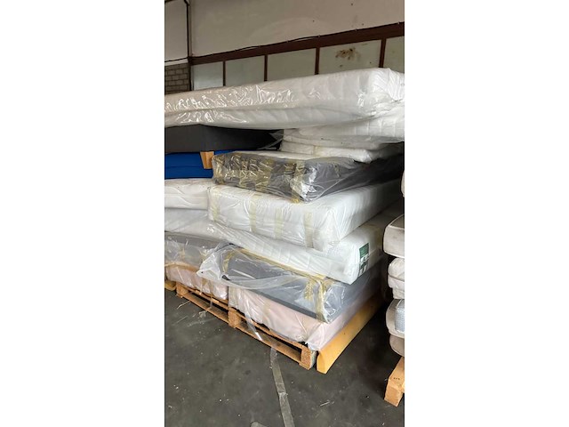 Partij 1 - mtf matras retouren - afbeelding 11 van  15