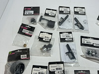 Partij 15 stuks gm, modelbouw onderdelen - afbeelding 2 van  4