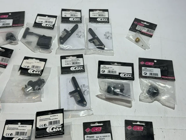 Partij 15 stuks, gm, modelbouw onderdelen - afbeelding 3 van  4