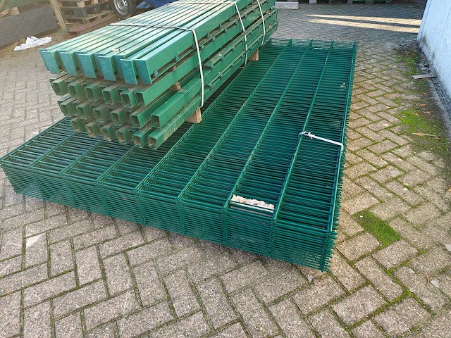 Partij 17x dubbelstaafs hekwerkpanelen 8 / 6 / 8 163 hoog met palen - afbeelding 4 van  9